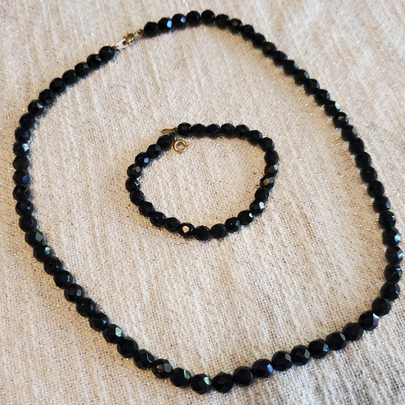Jewelry - Vintage Jet beads necklace set